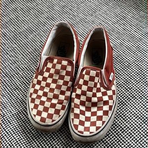 Checkered vans (w9/m7.5)